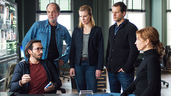 ドイツ連邦刑事庁 BKA 海外任務・特殊作戦 ASE チャレンジ カロとペーター 統一ドイツ捜査チーム｜ミステリーチャンネル ～日本